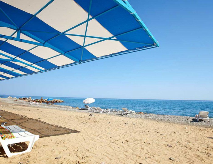 Оборудованный пляж - Отель «Морской» Алушта