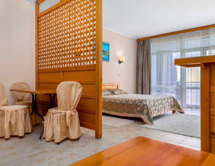 Люкс-студио «Морской» (корп.5) - Отель «Морской» Алушта